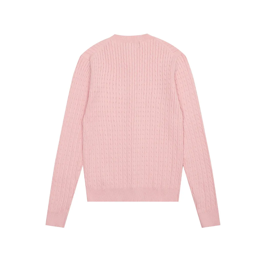 🅿️210 "Top quality" Style number: DS005# (not off the shelves all year round) [Ralph Lauren round neck solid color pony embroidered logo knitted cardigan long sleeves] ✅Ralph Lauren classic basic versatile twist knitted cardigan long sleeves ✅Main supplier platform live broadcast Wholesale entities Replenish when out of stock Not off the shelves ✅ZP quality 1:1 version Scan the code to enter the GF website Counter quality ✅Details and quality are the only one in Guangzhou. Imported quality cotton yarn, focusing on high-end, cost-effective, good quality needless to say. ✅The same style as Zhao Lusi is really amazing, so sweet, so beautiful. This cardigan is really good-looking. Rose red and white label Big red and blue label